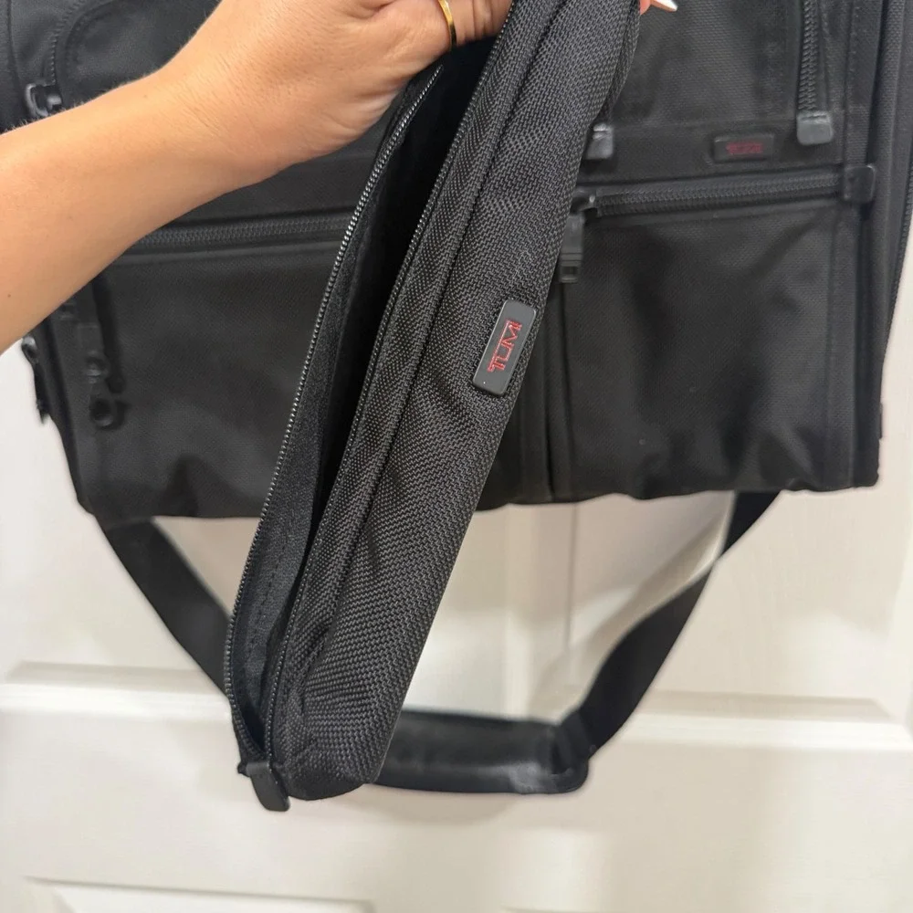 Tumi Alpha Black Ballistic Nylon Briefcase Messenger Laptop Bag With Strap